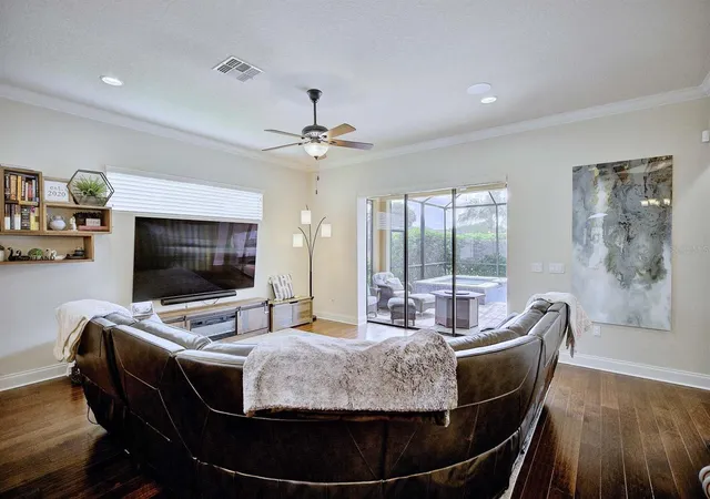 Photo 4 of Single family home for sale at 904 Christina Chase Ln, Lakeland, FL 33813 | MLS# L4964562 | Listing updated on 2026-10-07