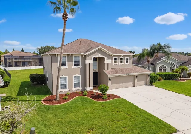 Photo 3 of Single family home for sale at 1900 Cardamon Dr, Trinity, FL 34655 | MLS# W7888913 | Listing updated on 2026-10-01