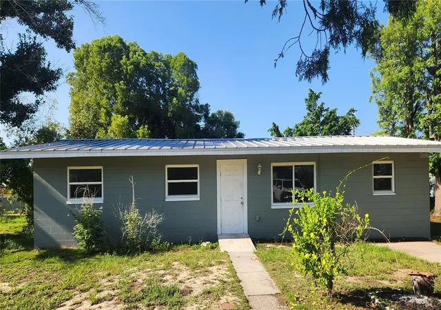 Photo 1 of Single family home for sale at 232 E Washingtonia St, Lake Placid, FL 33852 | MLS# C7529988 | Listing updated on 2026-09-08