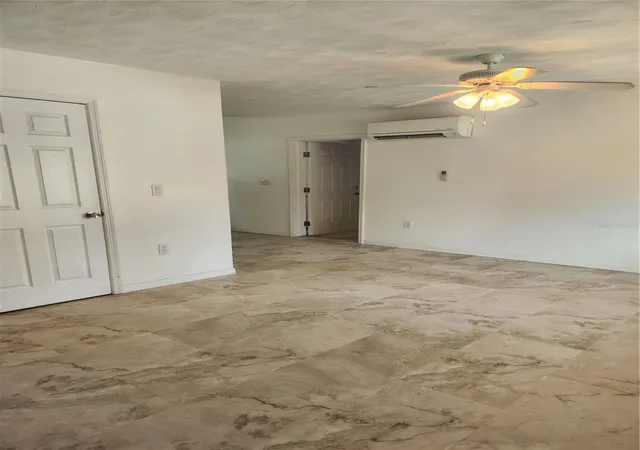 Photo 2 of Single family home for sale at 232 E Washingtonia St, Lake Placid, FL 33852 | MLS# C7529988 | Listing updated on 2026-09-08