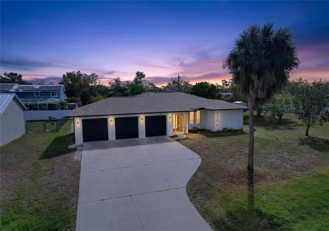 Photo 4 of Single family home for sale at 6206 Marcum St, Englewood, FL 34224 | MLS# A4704075 | Listing updated on 2026-09-14