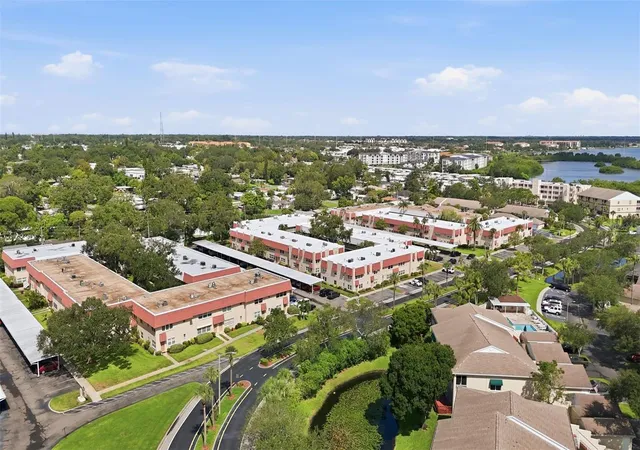 Listing Photo 2 - Condo for sale in building located at 10033 64Th Ave N, ST PETERSBURG, FL 33708 - Unit #16