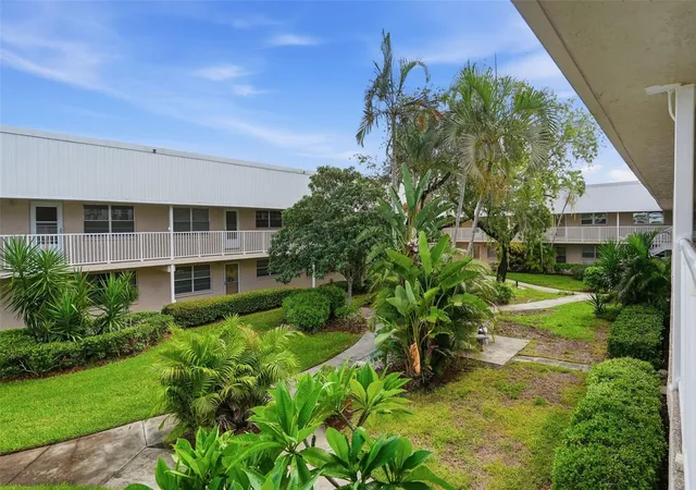 Photo 37 of Condo for sale at 10033 64th Ave N #16, St Petersburg, FL 33708 | MLS# TB8542551 | Listing updated on 2026-09-14