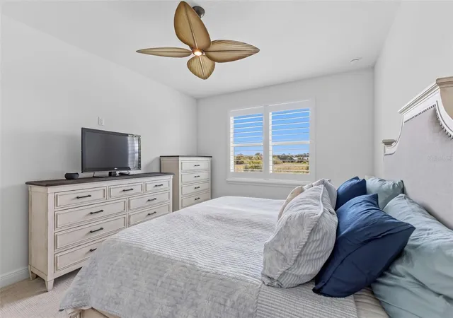 Photo 3 of Single family home for sale at 1003 Waterline Ct, Sarasota, FL 34240 | MLS# A4704078 | Listing updated on 2026-10-20