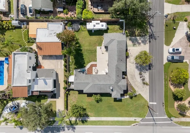 Photo 3 of Single family home for sale at 2603 Cleveland Heights Blvd, Lakeland, FL 33803 | MLS# L4964563 | Listing updated on 2026-09-04