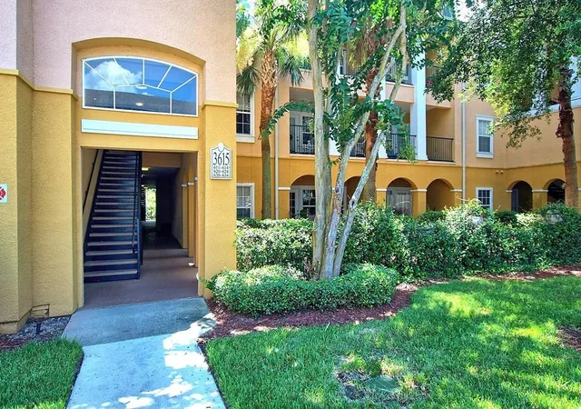 Photo 2 of Condo for sale at 3615 Conroy Rd #612, Orlando, FL 32839 | MLS# O6436670 | Listing updated on 2026-08-27
