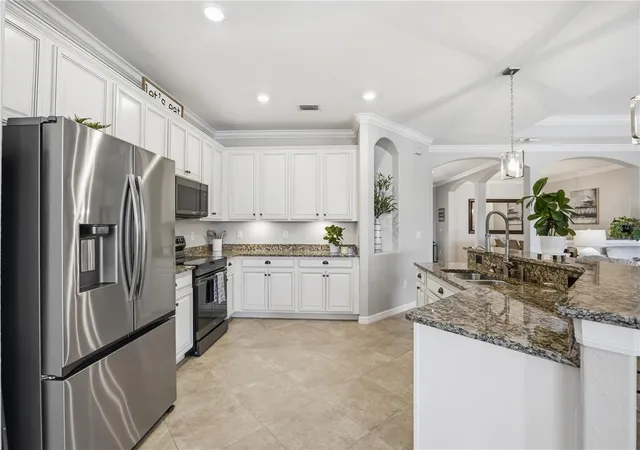 Photo 3 of Single family home for sale at 13834 Vancanza Dr, Venice, FL 34293 | MLS# A4704082 | Listing updated on 2026-09-01