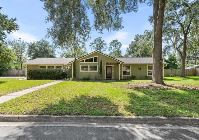 Photo 1 of Single family home for sale at 6110 Nw 33rd Ter, Gainesville, FL 32653 | MLS# GC543010 | Listing updated on 2026-09-05