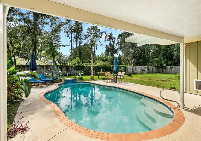 Photo 2 of Single family home for sale at 6110 Nw 33rd Ter, Gainesville, FL 32653 | MLS# GC543010 | Listing updated on 2026-09-05