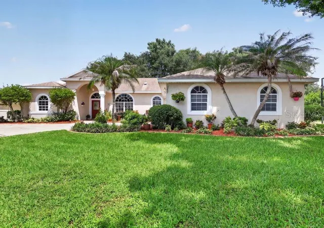 Photo 2 of Single family home for sale at 3237 Indian Trl, Eustis, FL 32726 | MLS# G5116981 | Listing updated on 2026-08-30