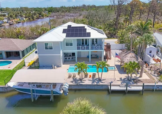 Photo 1 of Single family home for sale at 9201 Lake Dr, Englewood, FL 34224 | MLS# D6148558 | Listing updated on 2026-09-01