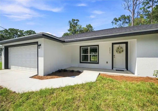 Photo 2 of Single family home for sale at 20615 Sw Robin Dr, Dunnellon, FL 34431 | MLS# OM731089 | Listing updated on 2026-08-28