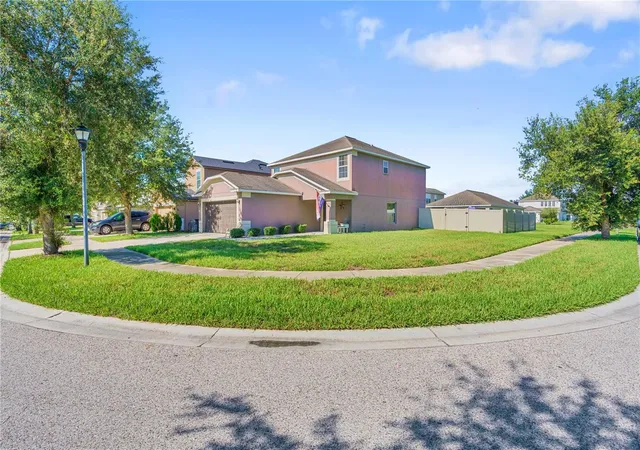 Photo 2 of Single family home for sale at 7719 Maroon Peak Dr, Ruskin, FL 33573 | MLS# TB8542579 | Listing updated on 2026-08-27