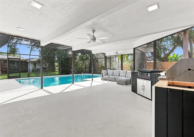 4th image of 6646 Glades Wy, Sarasota, FL 34231 | MLS# O6436687