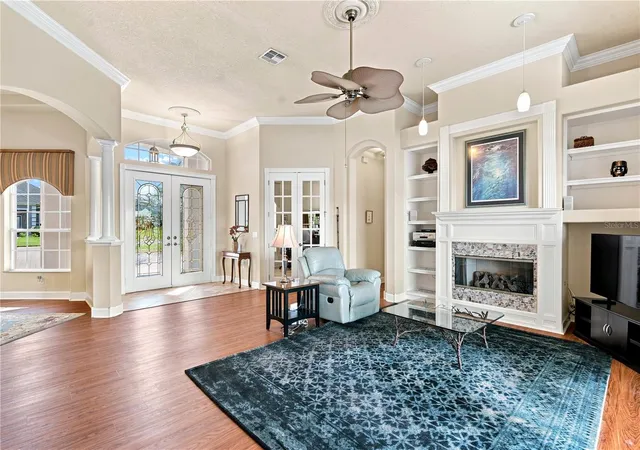 Photo 4 of Single family home for sale at 9271 Westshore Dr, Weeki Wachee, FL 34613 | MLS# W7888916 | Listing updated on 2026-09-01