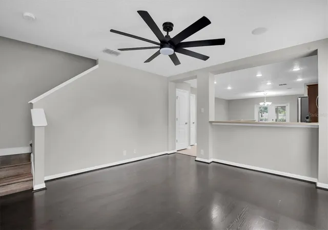 5th image of 2570 Sea Wind Wy, Clearwater, FL 33763 | MLS# TB8542597