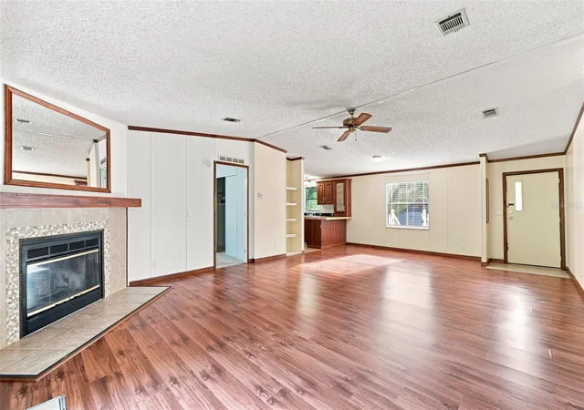 Photo 4 of Manufactured home for sale at 4311 Culbreath Rd, Brooksville, FL 34601 | MLS# W7888918 | Listing updated on 2026-08-29