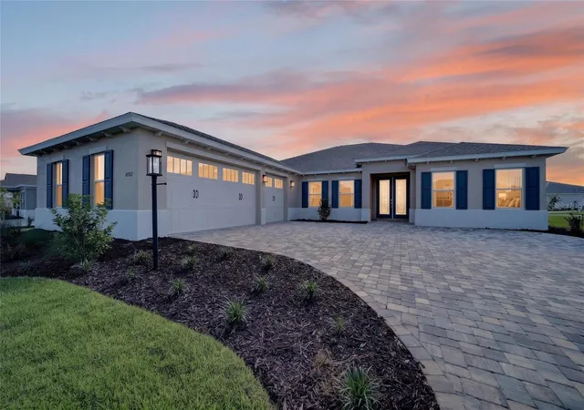 Photo 1 of Sale Pending at 10302 Sw 84th Street Rd, Ocala, FL 34481 | MLS# OM731095 | Listing updated on 2026-09-04
