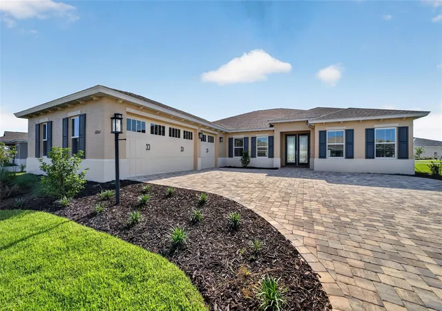 Photo 2 of Sale Pending at 10302 Sw 84th Street Rd, Ocala, FL 34481 | MLS# OM731095 | Listing updated on 2026-09-04