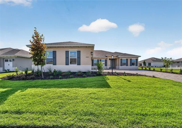Photo 3 of Sale Pending at 10302 SW 84th Street Rd, Ocala, FL 34481 | MLS# OM731095 | Listing updated on 2026-09-04