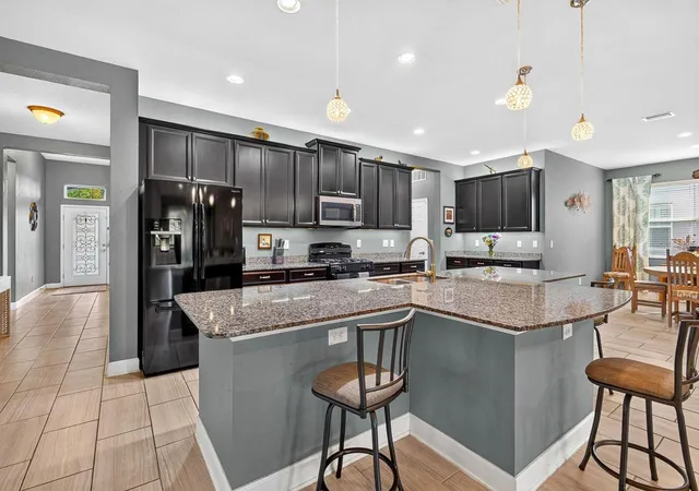 Photo 2 of Single family home for sale at 792 Rosemary Cir, Bradenton, FL 34212 | MLS# A4704098 | Listing updated on 2026-10-02