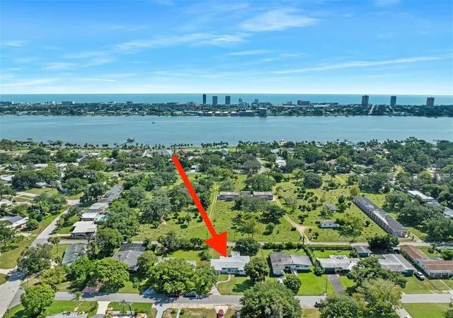 Photo 2 of Single family home for sale at 1649 Cordova Ave, Daytona Beach, FL 32117 | MLS# FC320988 | Listing updated on 2026-09-16