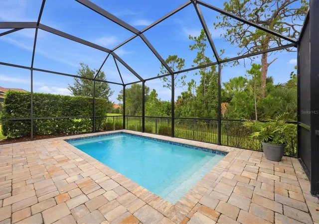 Photo 4 of Single family home for sale at 425 Ariano Ave, Nokomis, FL 34275 | MLS# N6145498 | Listing updated on 2026-09-20