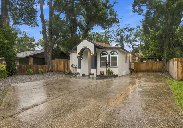 Photo 2 of Single family home for sale at 1913 E Hanna Ave, Tampa, FL 33610 | MLS# TB8542617 | Listing updated on 2026-08-30