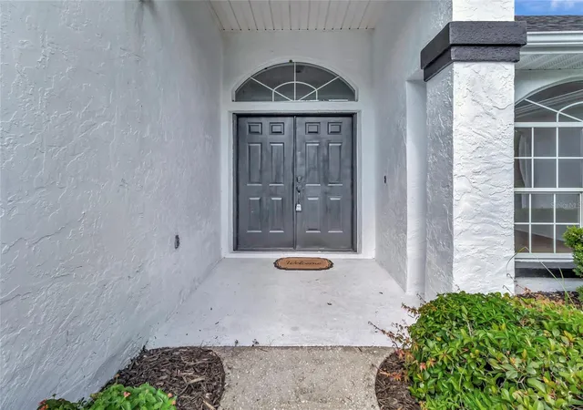 Photo 3 of Single family home for sale at 6856 Ne 61st Avenue Rd, Silver Springs, FL 34488 | MLS# OM731099 | Listing updated on 2026-09-22