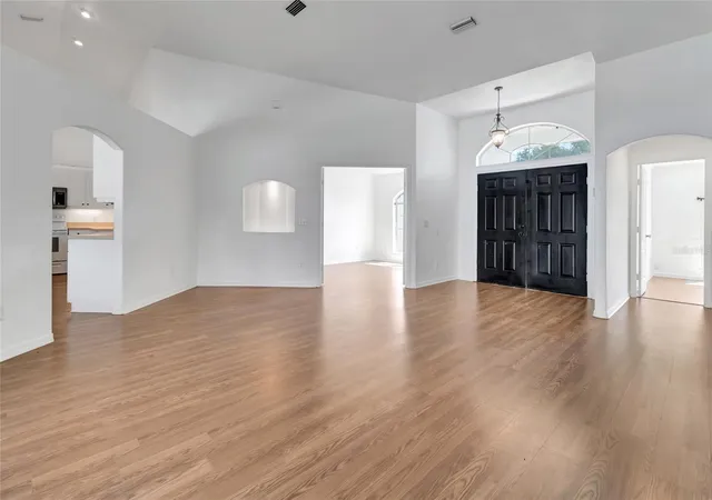 Photo 3 of Single family home for sale at 6856 NE 61st Avenue Rd, Silver Springs, FL 34488 | MLS# OM731099 | Listing updated on 2026-09-22