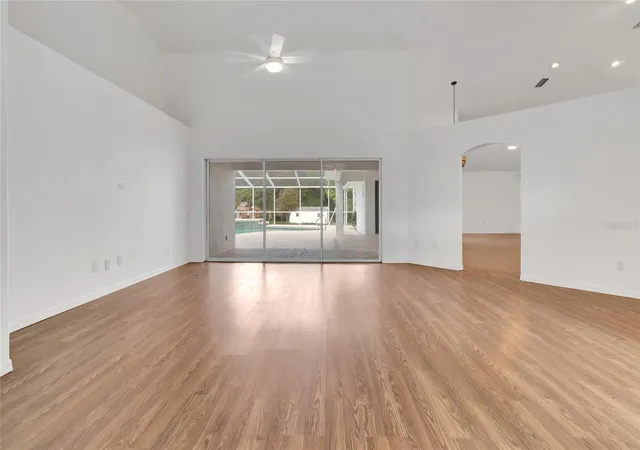 Photo 4 of Single family home for sale at 6856 NE 61st Avenue Rd, Silver Springs, FL 34488 | MLS# OM731099 | Listing updated on 2026-09-22