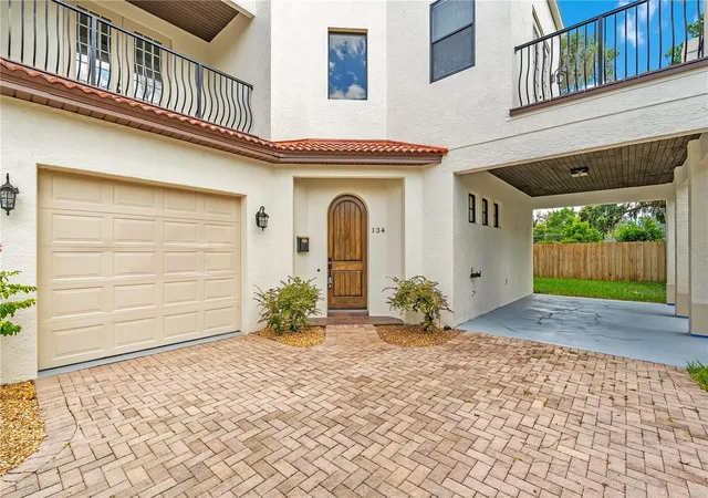 Photo 1 of Condo for sale at 134 E Esther St #A, Orlando, FL 32806 | MLS# O6436715 | Listing updated on 2026-08-28