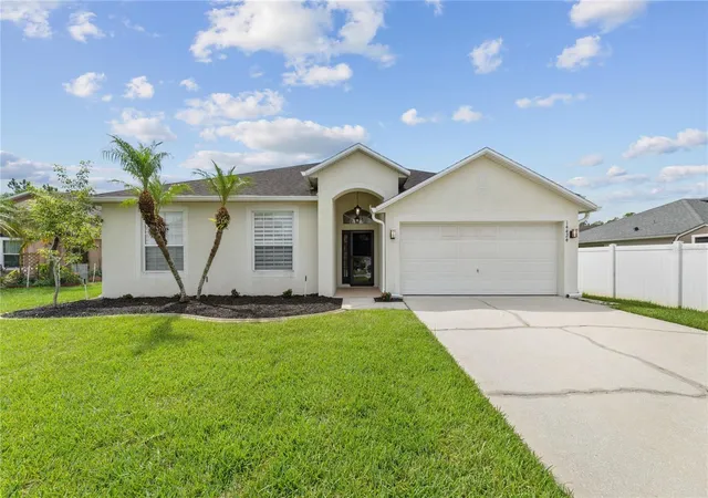 Photo 4 of Single family home for sale at 14424 Babylon Way, Orlando, FL 32824 | MLS# O6436718 | Listing updated on 2026-09-01
