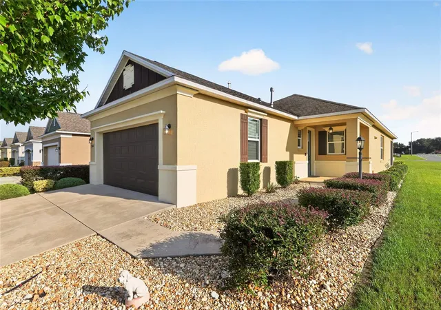1st image of 9947 Sw 100th Terrace Rd, Ocala, FL 34481 | MLS# OM731105