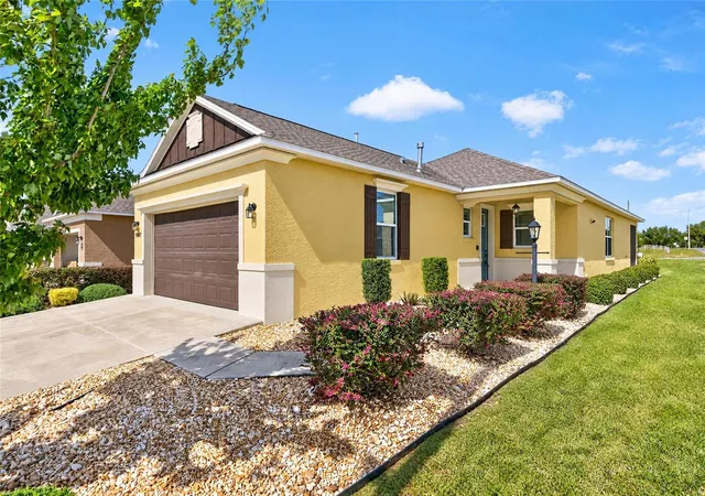 Single family home for sale at 9947 Sw 100Th Terrace Rd, OCALA, FL 34481 | MLS# OM731105