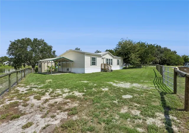 Photo 2 of Manufactured home for sale at 33525 Linda Dr, Leesburg, FL 34788 | MLS# O6436721 | Listing updated on 2026-08-29