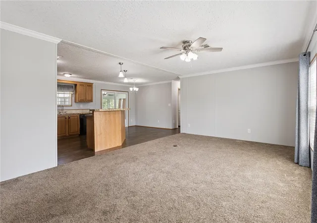 Photo 4 of Manufactured home for sale at 33525 Linda Dr, Leesburg, FL 34788 | MLS# O6436721 | Listing updated on 2026-08-29