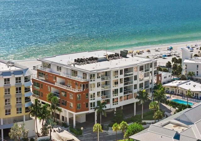 Listing Photo 2 - Condo for sale in building located at 1035 Seaside Dr, Sarasota, FL 34242 - Unit #502