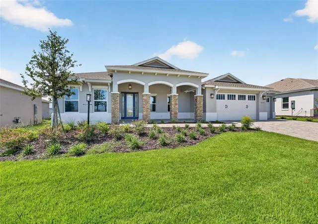 Photo 3 of Single family home for sale at 10195 SW 84th Lane Rd, Ocala, FL 34481 | MLS# OM731112 | Listing updated on 2026-09-05