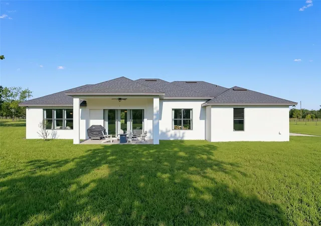 Photo 2 of Single family home for sale at 4650 Lake Pickett Dr, Groveland, FL 34736 | MLS# O6436733 | Listing updated on 2026-08-27