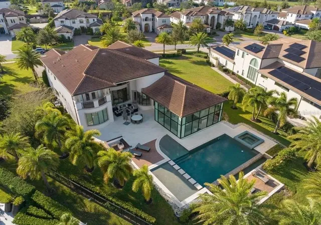 Photo 3 of Mansion for sale at 4302 Isabella Cir, Windermere, FL 34786 | MLS# O6436735 | Listing updated on 2026-09-25