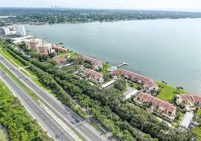 Listing Photo 2 - Condo for sale in building located at 7510 Sunshine Skyway Ln S, St. Petersburg, FL 33711 - Unit #T13