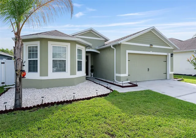 Photo 4 of Single family home for sale at 2694 Neverland Dr, New Smyrna Beach, FL 32168 | MLS# O6436736 | Listing updated on 2026-10-07