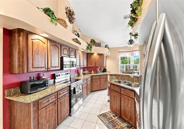 Photo 3 of Single family home for sale at 102 Birkwood Ct, Debary, FL 32713 | MLS# V4950918 | Listing updated on 2026-09-29