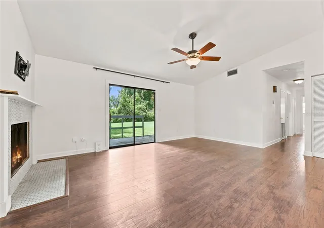 Photo 2 of Single family home for sale at 9520 Nw 6th Pl, Gainesville, FL 32607 | MLS# GC543017 | Listing updated on 2026-09-23