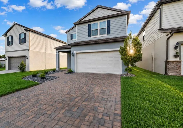 Photo 3 of Single family home for sale at 2704 Vista Verde Ln, Kissimmee, FL 34744 | MLS# S5156347 | Listing updated on 2026-10-26