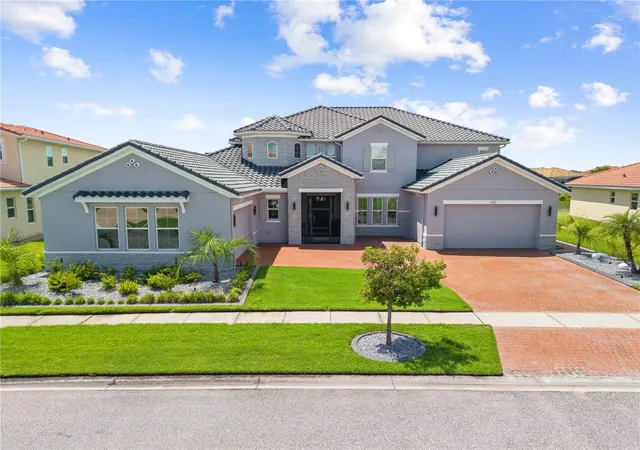 Photo 1 of Mansion for sale at 840 Spinnaker Wy, Kissimmee, FL 34746 | MLS# O6436742 | Listing updated on 2026-08-31
