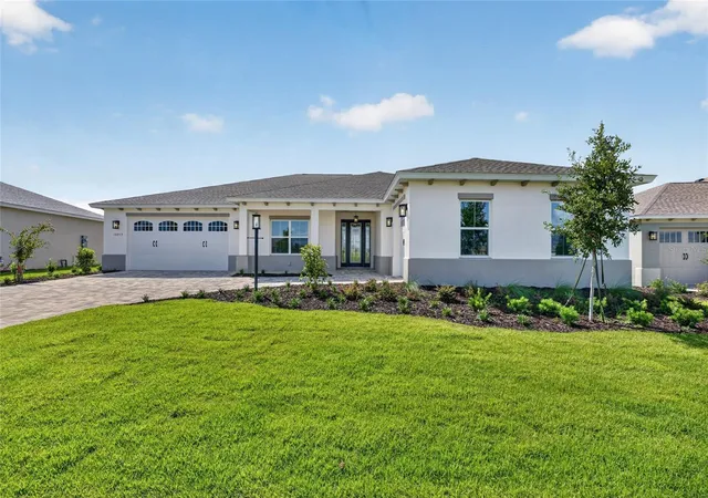 Photo 1 of Single family home for sale at 10213 Sw 84th Lane Rd, Ocala, FL 34481 | MLS# OM731114 | Listing updated on 2026-09-05