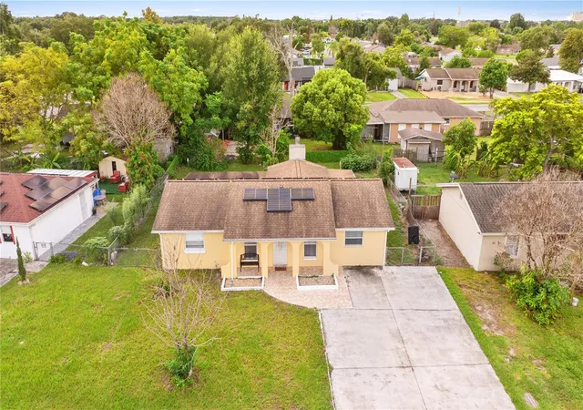 Single family home for sale at 558 Broadmoor Dr, ORLANDO, FL 32809 | MLS# TB8542664