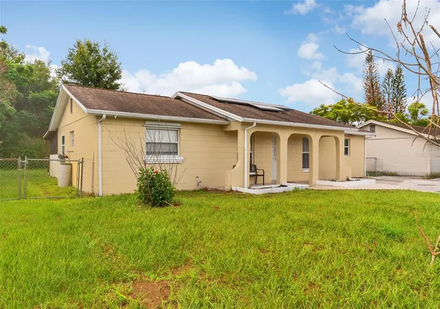 Photo 1 of Single family home for sale at 558 Broadmoor Dr, Orlando, FL 32809 | MLS# TB8542664 | Listing updated on 2026-09-05